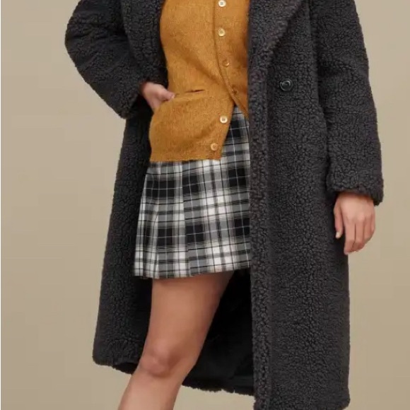 Women's Black Sherpa Coat - Picture 2 of 3